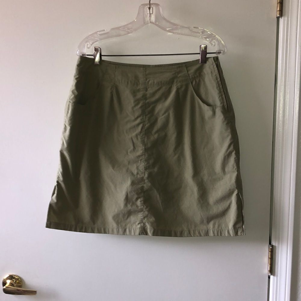 Allegheny Trail Skort Size 12 Olive Gently Used